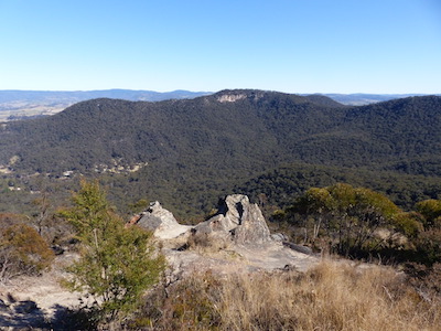 Henry Lawson Rock, Mount Victoria